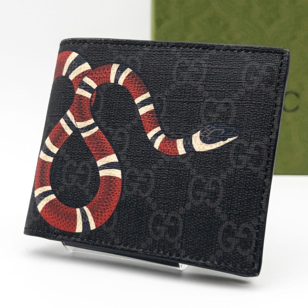 High-End Wallet for Men – Slim and Smart Wallet and Card Holder