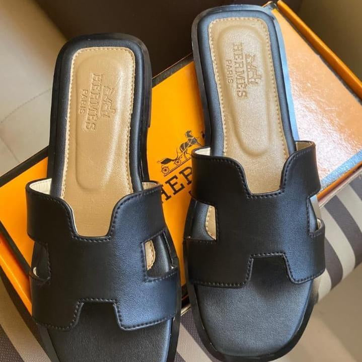 Hermes Slide black Hermes Slide branded slides