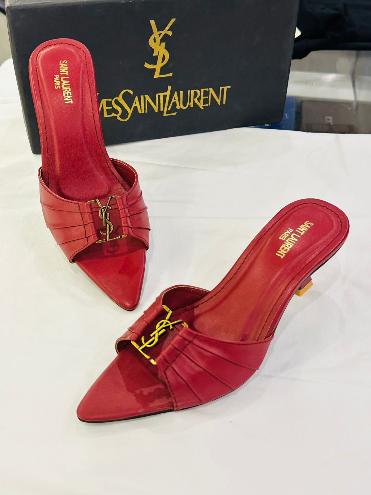 YSL Heel